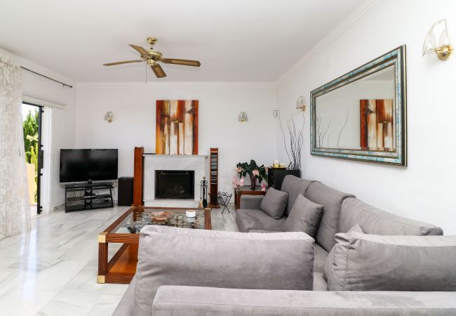 Villa en La Cala de Mijas - Family villa with sea views in La Cala  Villa en La Cala de Mijas - Family villa with sea views in La Cala