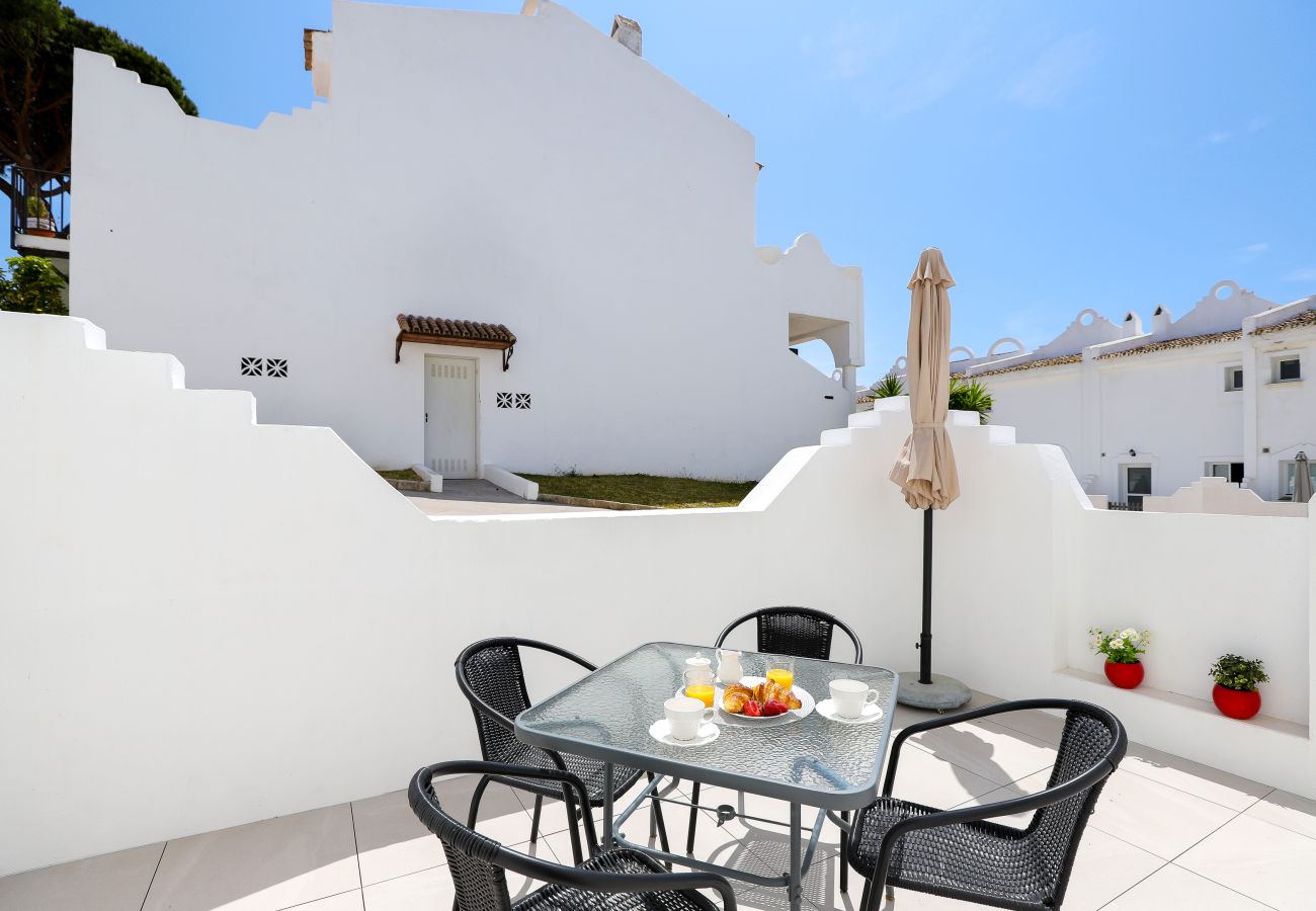 Casa adosada en Marbella - Casa adosada en Cabopino | Piscinas e instalaciones