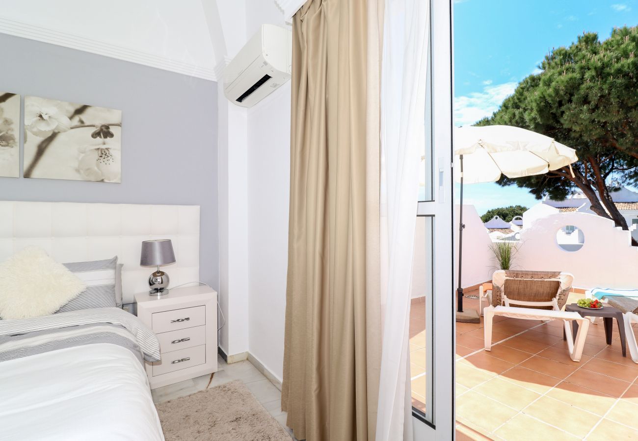 Casa adosada en Marbella - Fantastic 1 bed townhouse close to Marbella