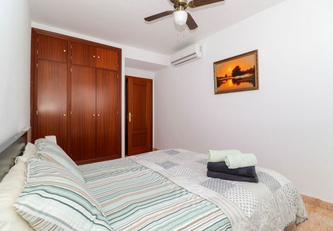 Casa adosada en La Cala de Mijas - La Cala townhouse, beach 400 m, roof terrace, BBQ Casa adosada en La Cala de Mijas - La Cala townhouse, beach 400 m, roof terrace, BBQ