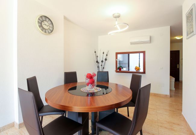 Casa adosada en La Cala de Mijas - La Cala townhouse, beach 400 m, roof terrace, BBQ Casa adosada en La Cala de Mijas - La Cala townhouse, beach 400 m, roof terrace, BBQ