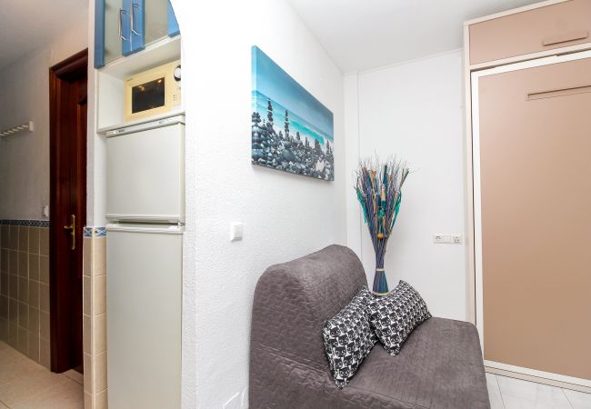 Estudio en Fuengirola - Los Boliches studio with sea views by the beach Estudio en Fuengirola - Los Boliches studio with sea views by the beach