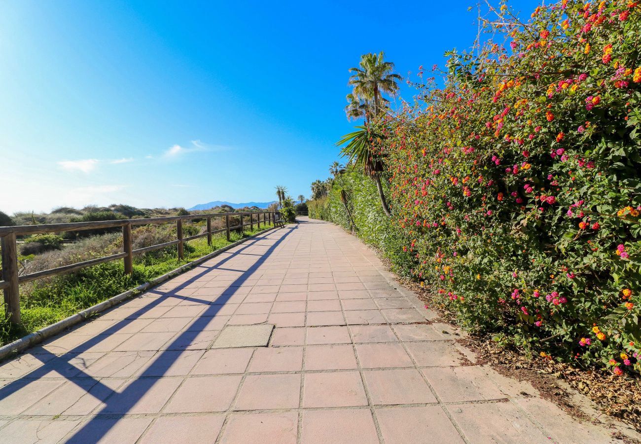 Estudio en Marbella - Estudio de lujo con gran terraza - Romana Playa