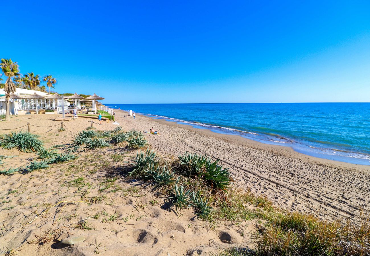 Estudio en Marbella - Estudio de lujo con gran terraza - Romana Playa