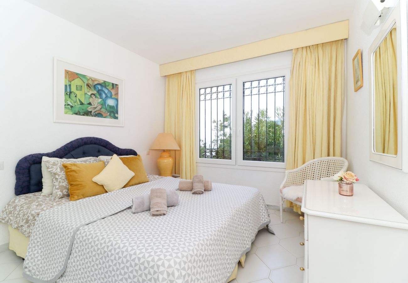 Apartamento en Mijas Costa - Apartment with garden and seaview