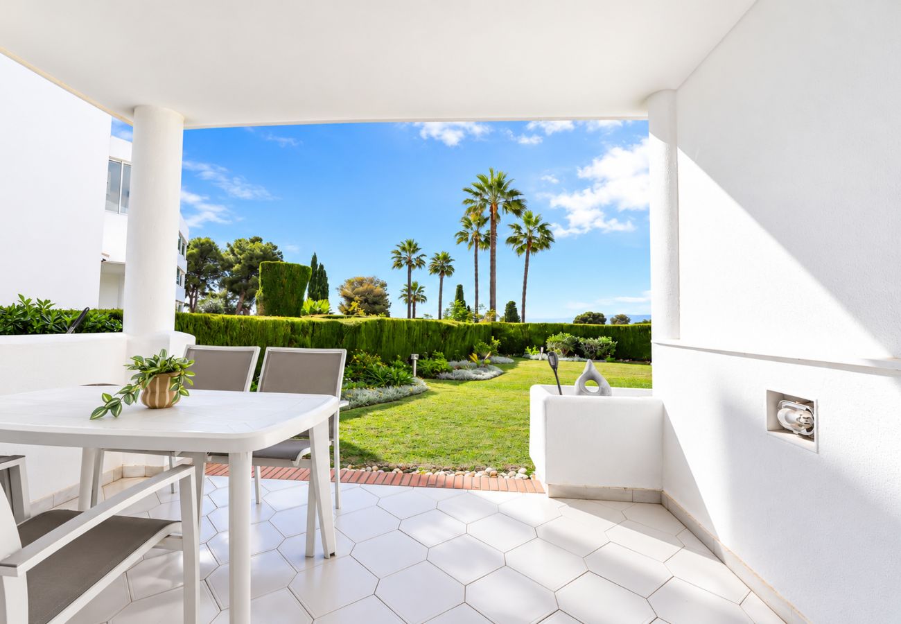 Apartamento en Mijas Costa - Apartment with garden and seaview