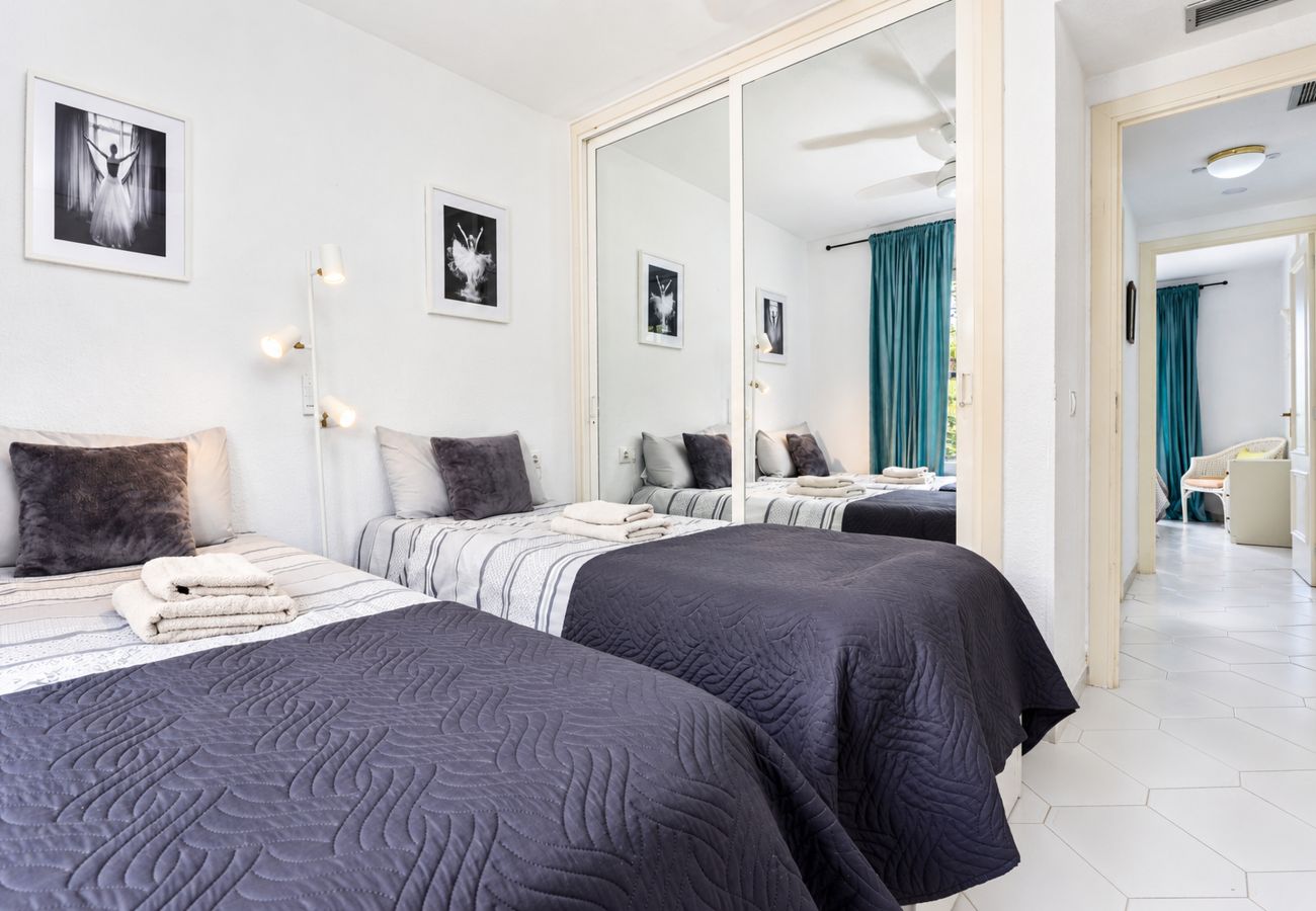 Apartamento en Mijas Costa - Apartment with garden and seaview