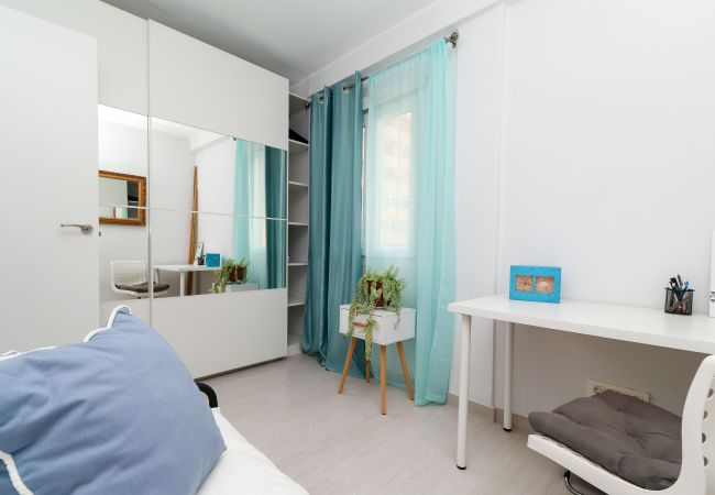 Apartamento en Fuengirola - Modern apartment in Fuengirola - central location Apartamento en Fuengirola - Modern apartment in Fuengirola - central location