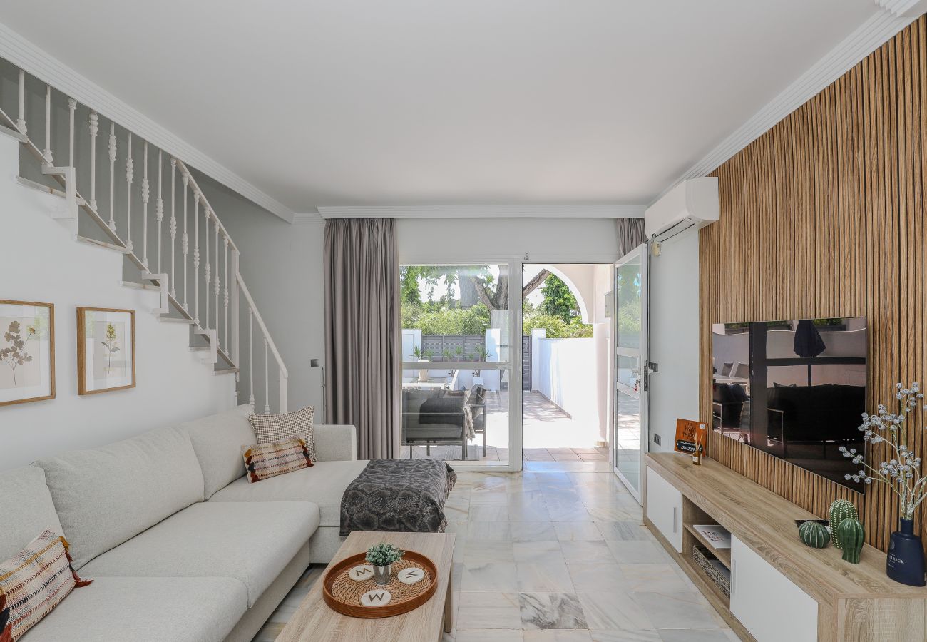 Casa adosada en Marbella - Superb townhouse with big sunny terrace