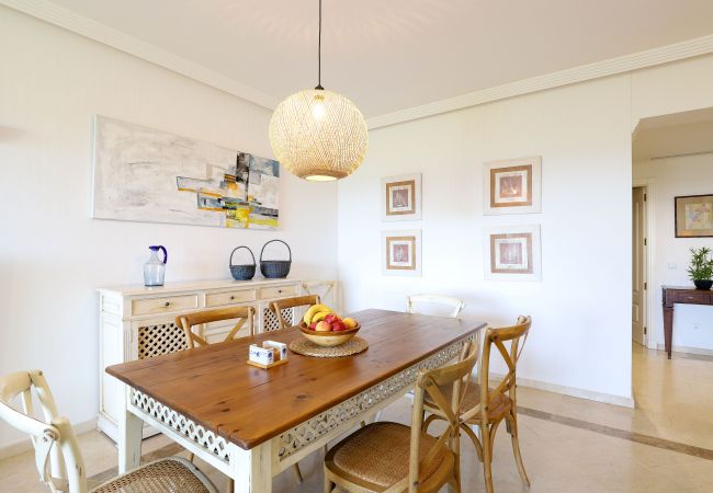 Apartamento en Marbella - Primera línea de playa con jardín - Los Monteros Palm Beach Apartamento en Marbella - Primera línea de playa con jardín - Los Monteros Palm Beach