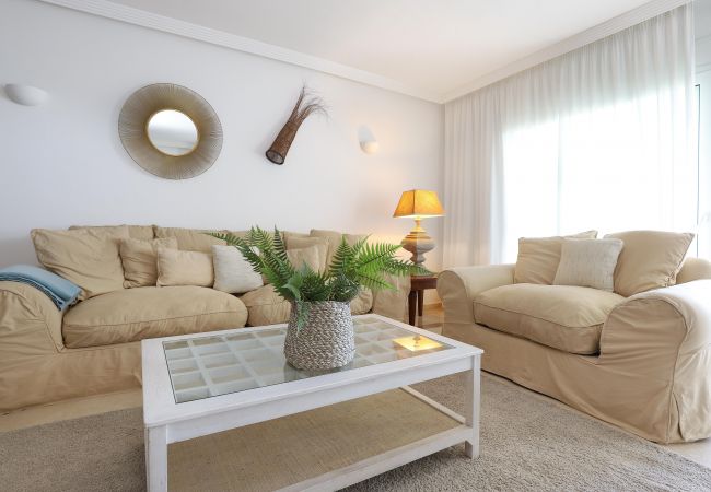 Apartamento en Marbella - Primera línea de playa con jardín - Los Monteros Palm Beach