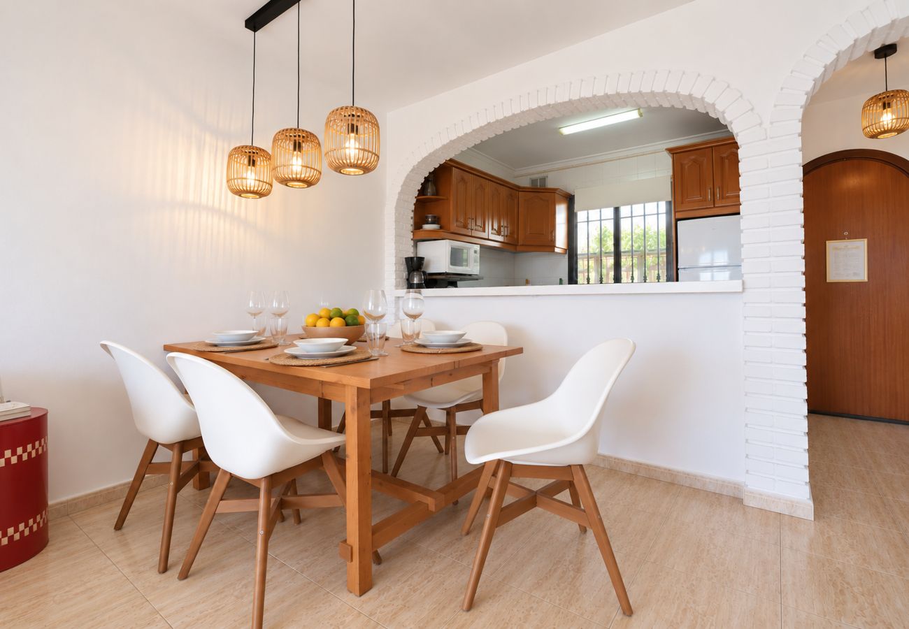 Apartamento en Mijas Costa - Delta Mar - vistas al mar, playa a 5 minutos a pie