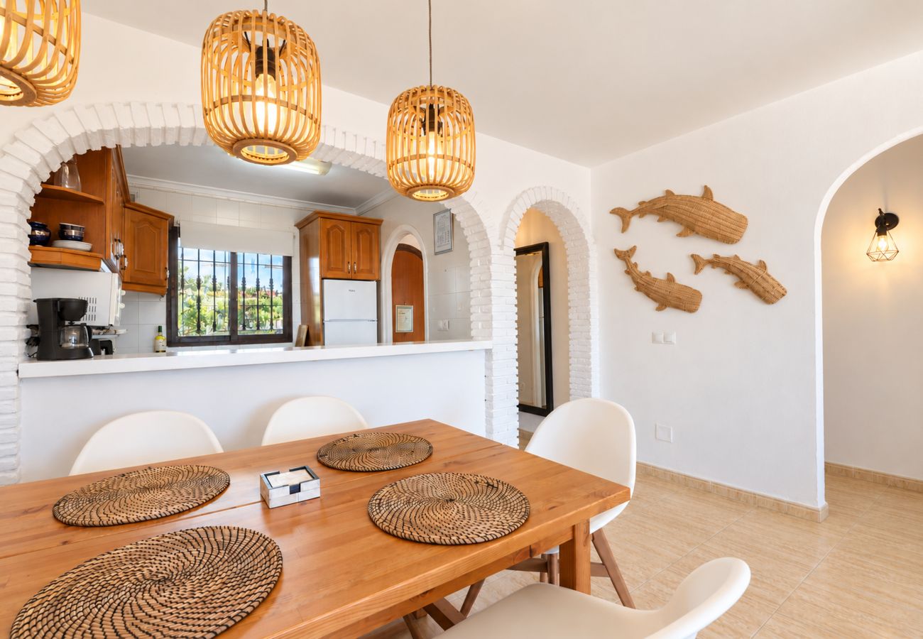Apartamento en Mijas Costa - Delta Mar - vistas al mar, playa a 5 minutos a pie