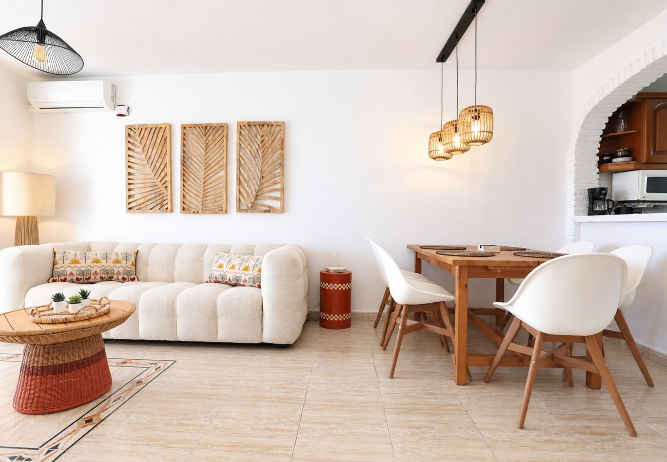 Apartamento en Mijas Costa - Delta Mar - vistas al mar, playa a 5 minutos a pie