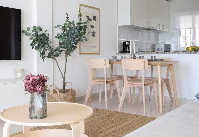 Apartamento en Mijas Costa - Bahía Playa, fantásticas vistas, playa a 5 minutos a pie Apartamento en Mijas Costa - Bahía Playa, fantásticas vistas, playa a 5 minutos a pie