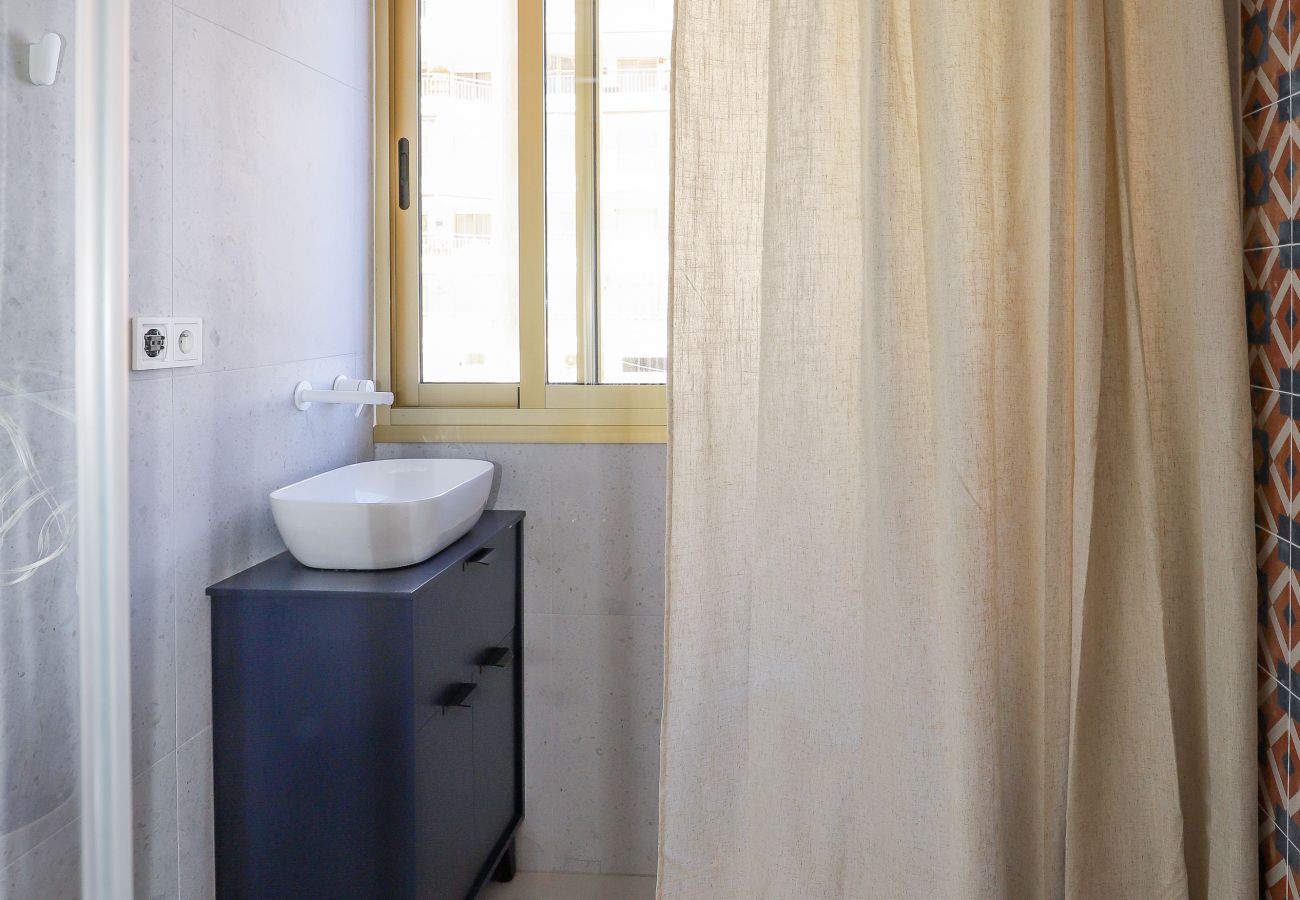 Apartamento en Fuengirola - Primera linea de la playa - Dona Sofia, Fuengirola