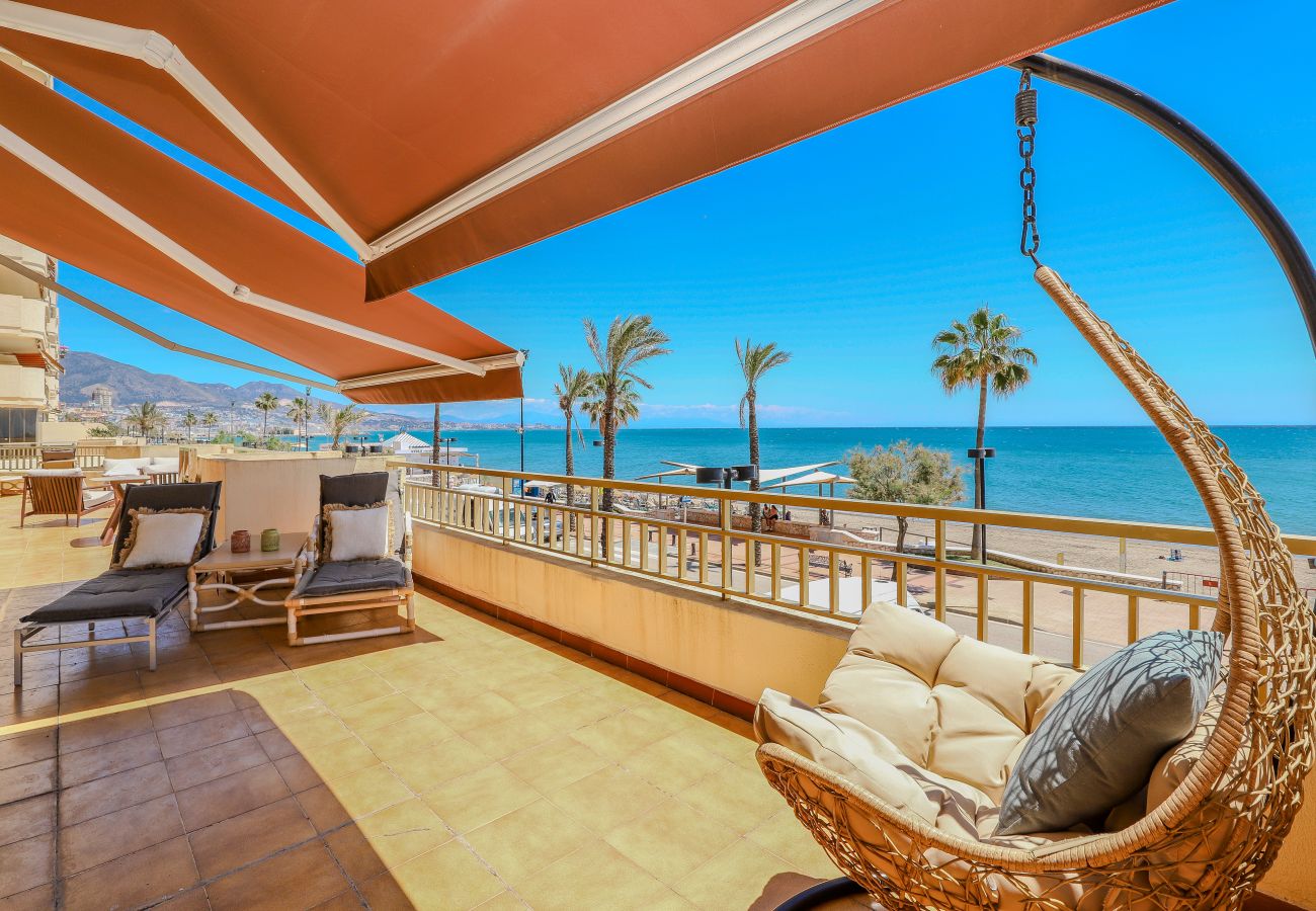 Apartamento en Fuengirola - Primera linea de la playa - Dona Sofia, Fuengirola