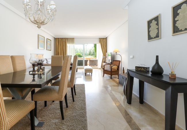 Apartamento en Marbella - Los Monteros Palm Beach con jardin  Apartamento en Marbella - Los Monteros Palm Beach con jardin