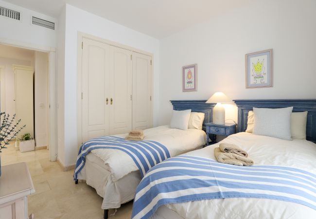 Apartamento en Marbella - Los Monteros Palm Beach con jardin  Apartamento en Marbella - Los Monteros Palm Beach con jardin