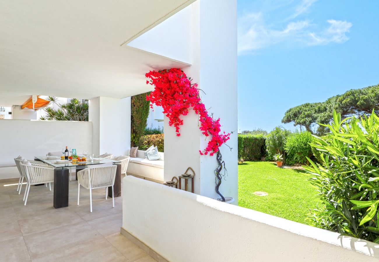 Apartamento en Marbella - Los Monteros Palm beach, jardin y BBQ