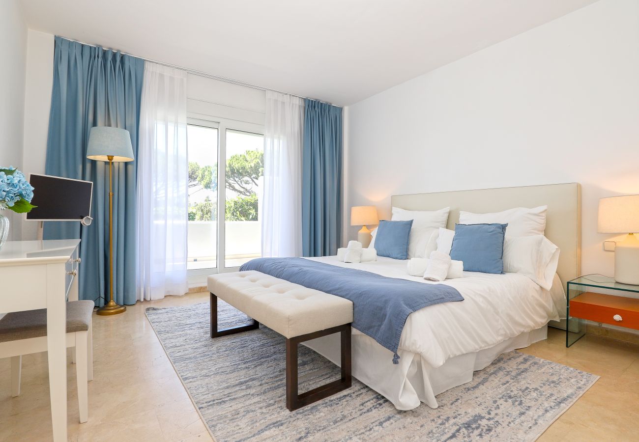 Apartamento en Marbella - Los Monteros Palm beach, jardin y BBQ