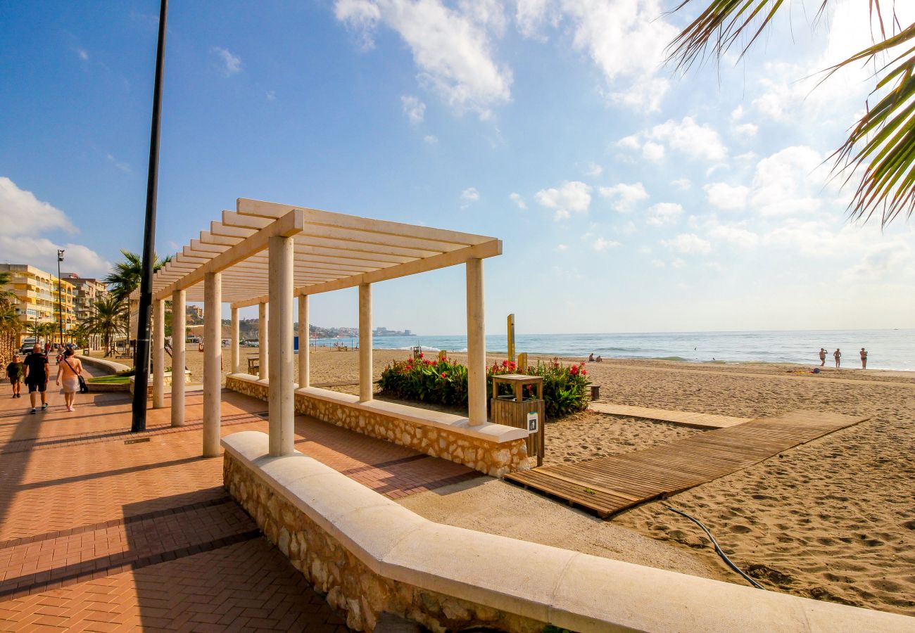 Appartement à Fuengirola - Cozy place in Fuengirola - 50m to the beach