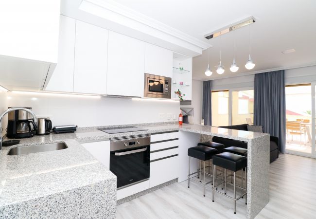 Studio à Marbella - Studio de luxe avec immense terrasse - Front de mer de Romana Playa Studio à Marbella - Studio de luxe avec immense terrasse - Front de mer de Romana Playa