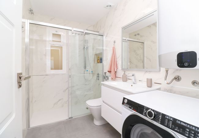 Studio à Marbella - Studio de luxe avec immense terrasse - Front de mer de Romana Playa Studio à Marbella - Studio de luxe avec immense terrasse - Front de mer de Romana Playa