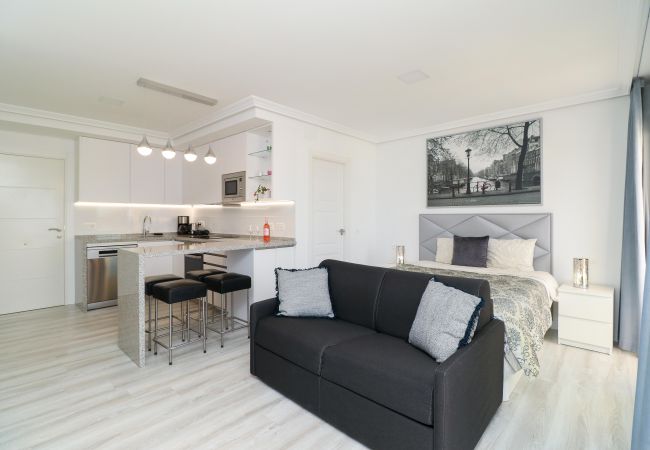 Studio à Marbella - Studio de luxe avec immense terrasse - Front de mer de Romana Playa Studio à Marbella - Studio de luxe avec immense terrasse - Front de mer de Romana Playa