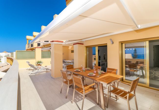 Studio à Marbella - Studio de luxe avec immense terrasse - Front de mer de Romana Playa Studio à Marbella - Studio de luxe avec immense terrasse - Front de mer de Romana Playa