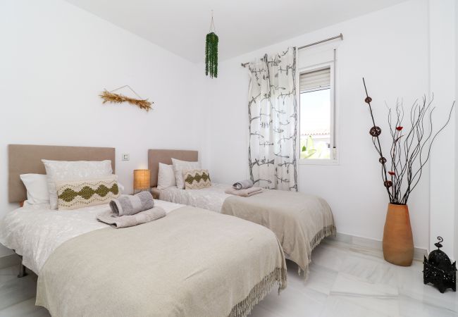 Maison mitoyenne à Marbella - Los Naranjos Marbella maison Maison mitoyenne à Marbella - Los Naranjos Marbella maison