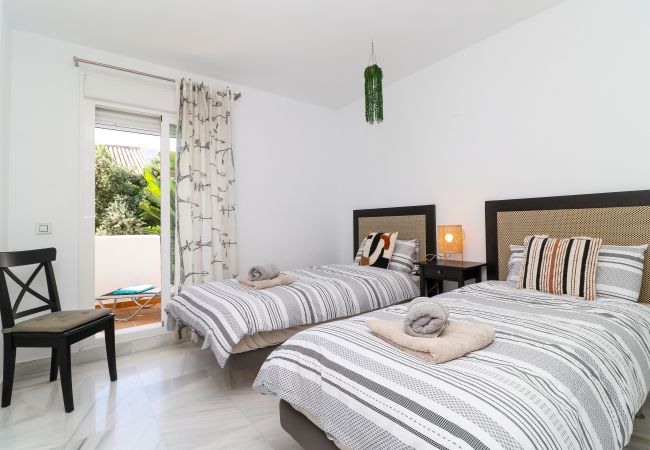 Maison mitoyenne à Marbella - Los Naranjos Marbella maison Maison mitoyenne à Marbella - Los Naranjos Marbella maison