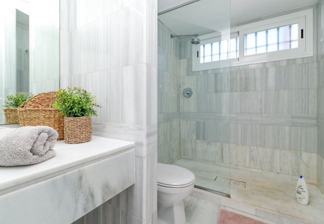 Maison mitoyenne à Marbella - Los Naranjos Marbella maison Maison mitoyenne à Marbella - Los Naranjos Marbella maison