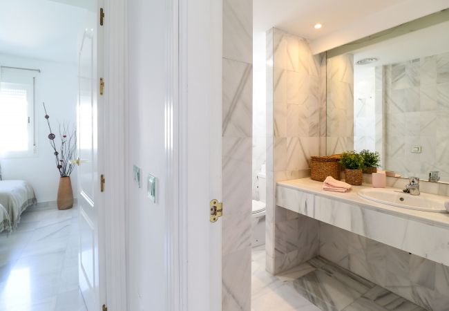 Maison mitoyenne à Marbella - Los Naranjos Marbella maison Maison mitoyenne à Marbella - Los Naranjos Marbella maison