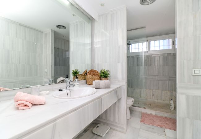 Maison mitoyenne à Marbella - Los Naranjos Marbella maison Maison mitoyenne à Marbella - Los Naranjos Marbella maison