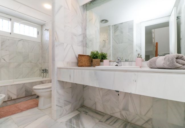 Maison mitoyenne à Marbella - Los Naranjos Marbella maison Maison mitoyenne à Marbella - Los Naranjos Marbella maison