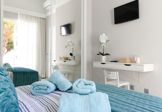 Maison mitoyenne à Marbella - Beautiful sunny townhouse - great resort facilities Maison mitoyenne à Marbella - Beautiful sunny townhouse - great resort facilities