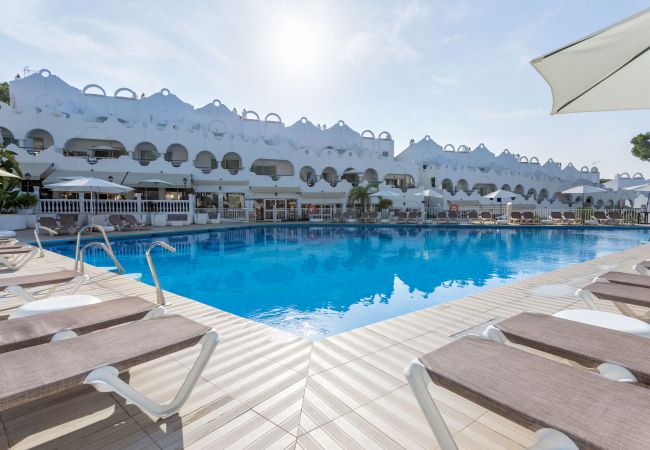 Maison mitoyenne à Marbella - Beautiful sunny townhouse - great resort facilities Maison mitoyenne à Marbella - Beautiful sunny townhouse - great resort facilities