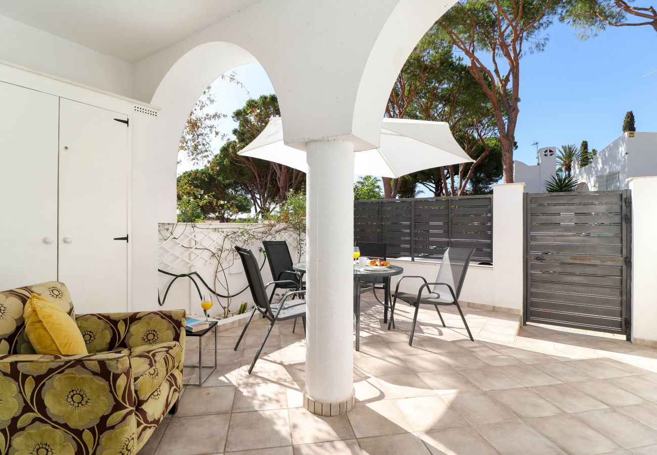 Maison mitoyenne à Marbella - Beautiful sunny townhouse - great resort facilities