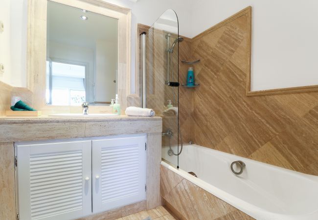 Appartement à Marbella - Bahia Real Appartement avec grande terrasse Appartement à Marbella - Bahia Real Appartement avec grande terrasse