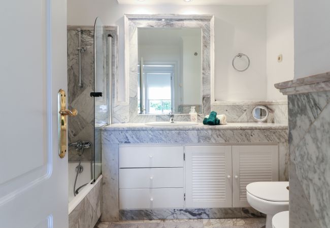 Appartement à Marbella - Bahia Real Appartement avec grande terrasse Appartement à Marbella - Bahia Real Appartement avec grande terrasse