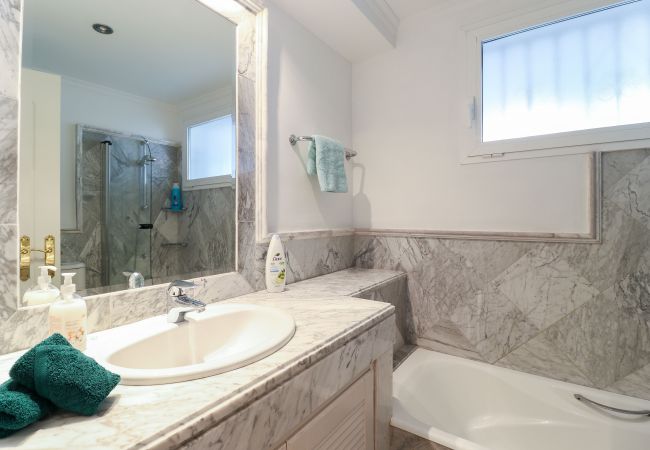 Appartement à Marbella - Bahia Real Appartement avec grande terrasse Appartement à Marbella - Bahia Real Appartement avec grande terrasse