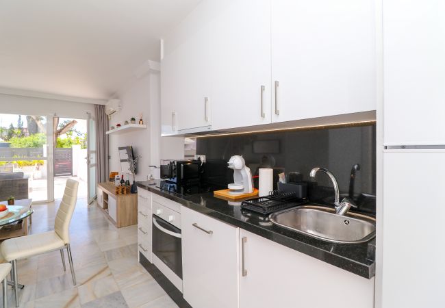 Maison mitoyenne à Marbella - Superb townhouse with big sunny terrace Maison mitoyenne à Marbella - Superb townhouse with big sunny terrace