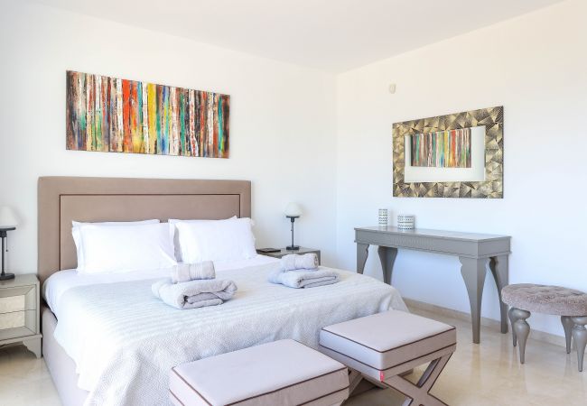 Appartement à Marbella - Luxueux en bord de mer avec une vue imprenable sur la mer - Los Monteros Appartement à Marbella - Luxueux en bord de mer avec une vue imprenable sur la mer - Los Monteros