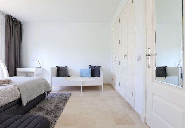 Appartement à Marbella - Luxueux en bord de mer avec une vue imprenable sur la mer - Los Monteros Appartement à Marbella - Luxueux en bord de mer avec une vue imprenable sur la mer - Los Monteros