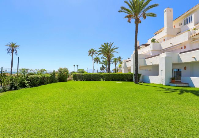 Appartement à Marbella - Beachfront with large garden  - Los Monteros Palm Beach Appartement à Marbella - Beachfront with large garden  - Los Monteros Palm Beach
