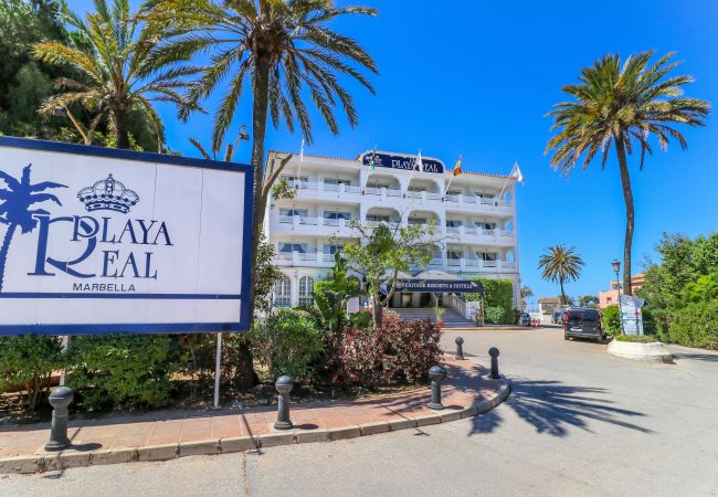 Appartement à Marbella - Playa Real en bord de mer avec vue sur la piscine Appartement à Marbella - Playa Real en bord de mer avec vue sur la piscine