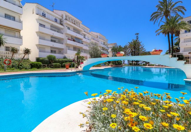 Appartement à Marbella - Playa Real en bord de mer avec vue sur la piscine Appartement à Marbella - Playa Real en bord de mer avec vue sur la piscine