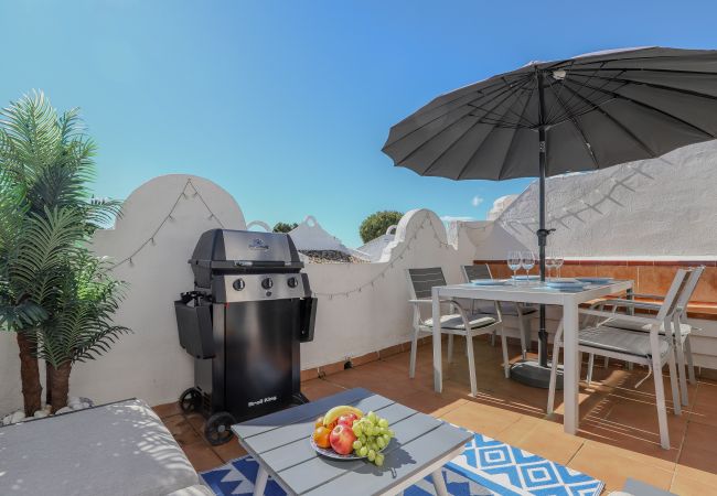 Appartement à Marbella - Modern and sunny duplex, BBQ, 3 terraces Appartement à Marbella - Modern and sunny duplex, BBQ, 3 terraces