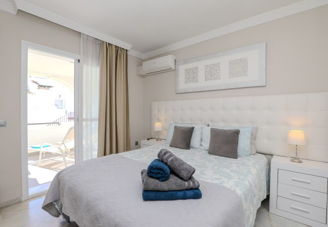 Appartement à Marbella - Modern and sunny duplex, BBQ, 3 terraces Appartement à Marbella - Modern and sunny duplex, BBQ, 3 terraces